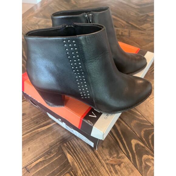 Vionic Georgia Womens 7.5 Comfort Leather Black Boho Western Bootie Witch Biker - Picture 1 of 9